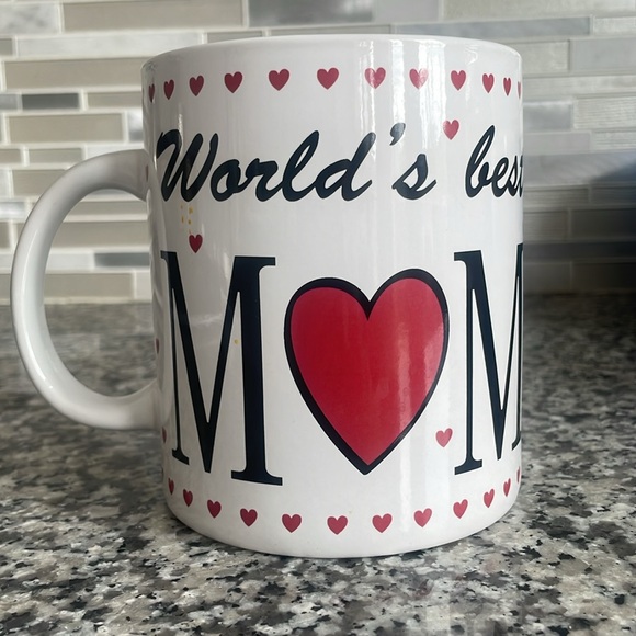 World’s Best Mom Giant Mug - Picture 3 of 5